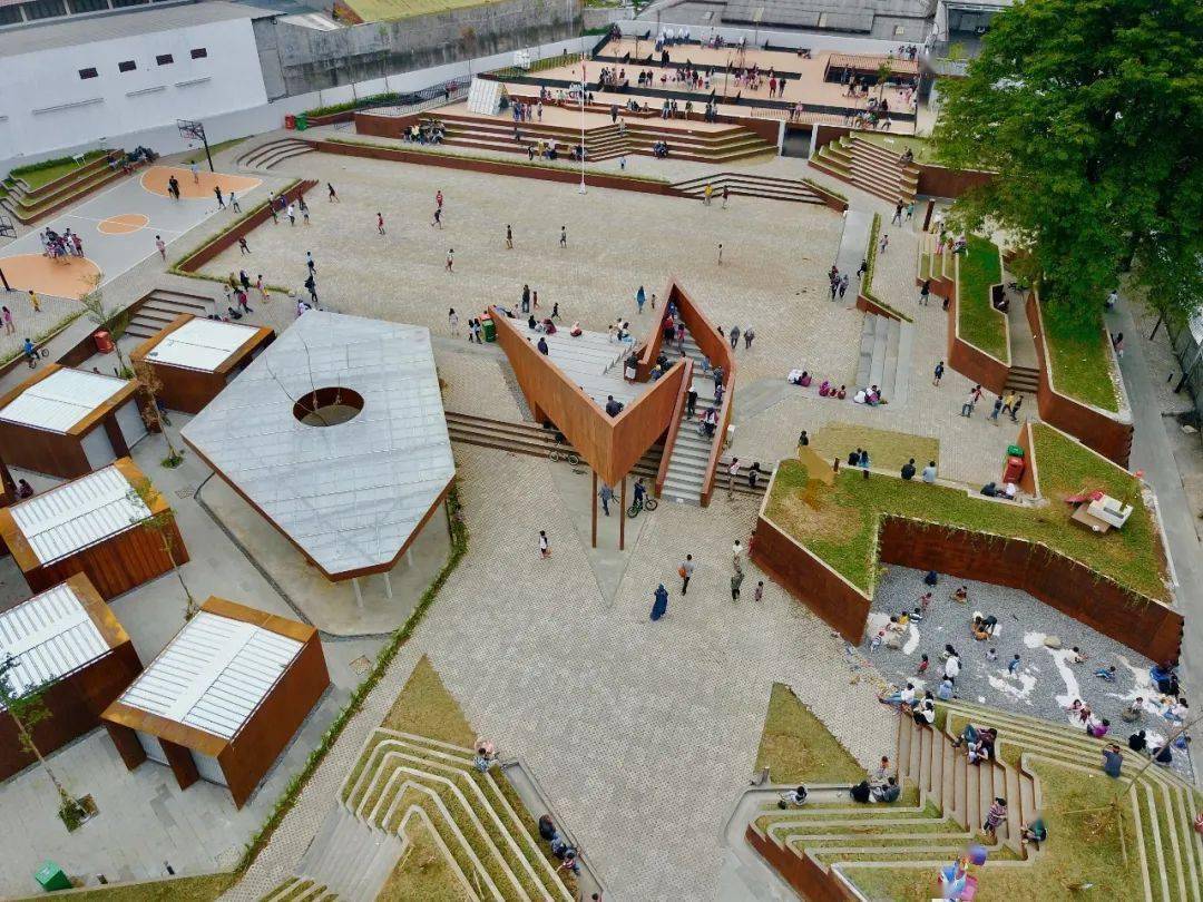 台阶还能这么用印尼这个只有5000平的广场设计师竟将它打造成一座艺术