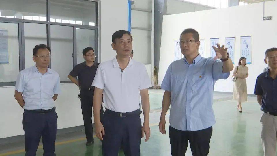 8月5日,九江市副市长,公安局长张荣先来我市调研指导工作.
