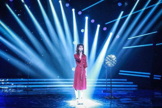 壁花少女陈雪凝首度亮相全球中文音乐榜上榜惊艳全场