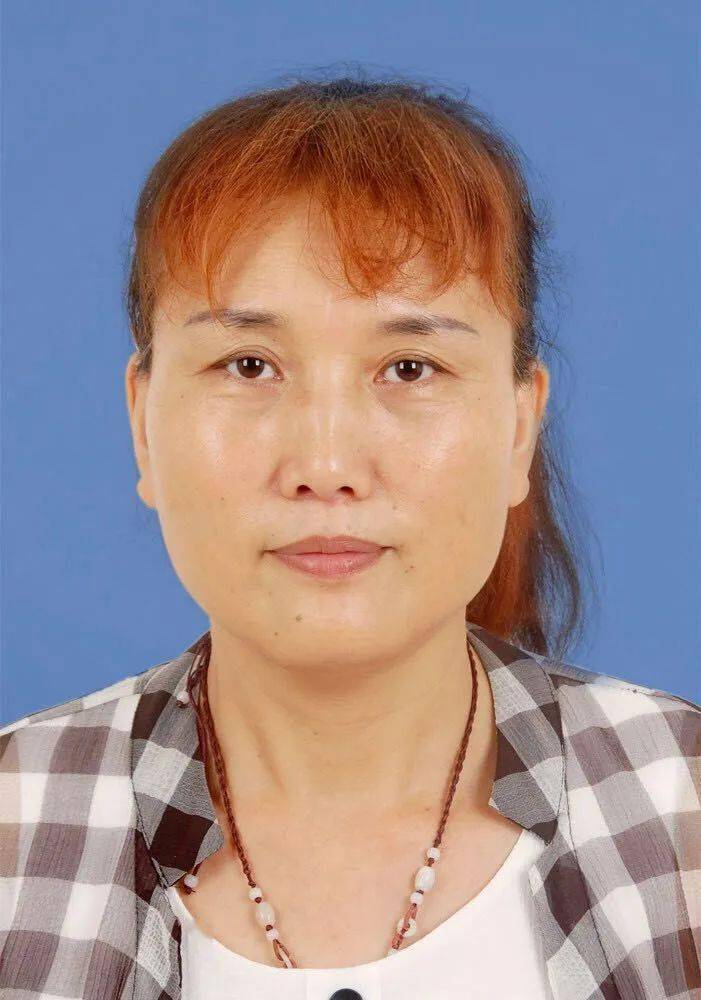 事迹简介:家住芜湖市三山区峨桥镇梅山村村民徐新华,是梅山村的一名