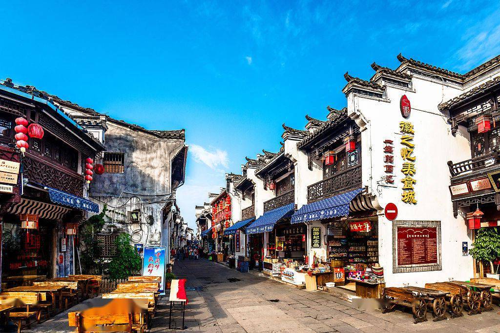 安徽黄山屯溪老街活动着的清明上河图