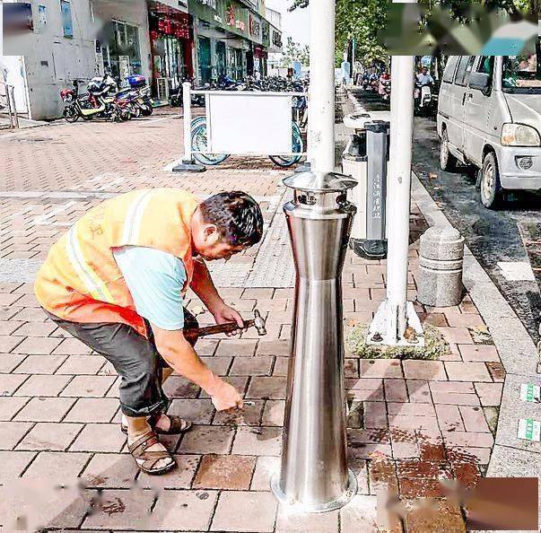 路边不要再随意扔烟头了——700个新式烟头收集桶本月底前将全部“上岗”-搜狐大视野-搜狐新闻