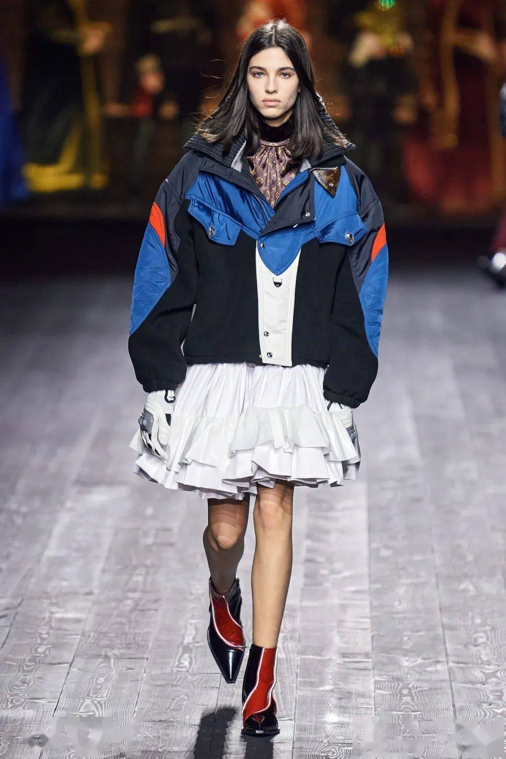 秋季趋势:运动休闲风衣