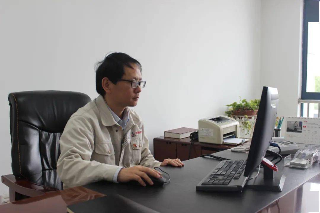 集团科技骨干人才裴晓东科技场上的多面手