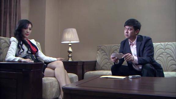 暗警女毒枭以为有照片就能拉老板下水哪料遇上个大流氓