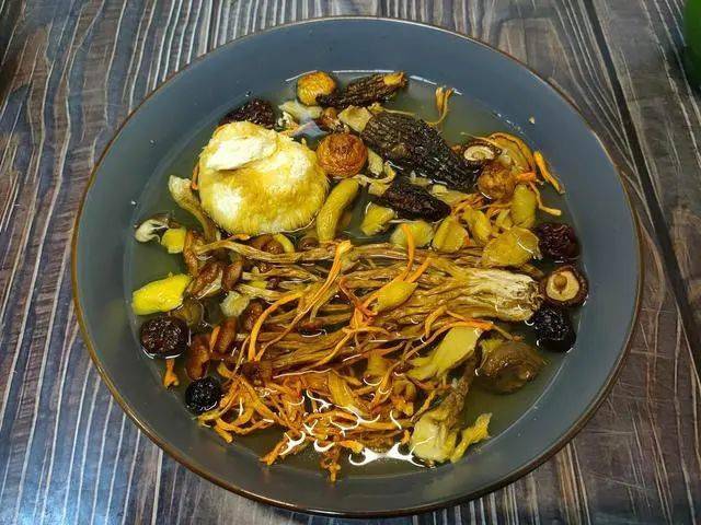 入秋后常给家人喝这款黄金汤营养滋补不上火贵也值