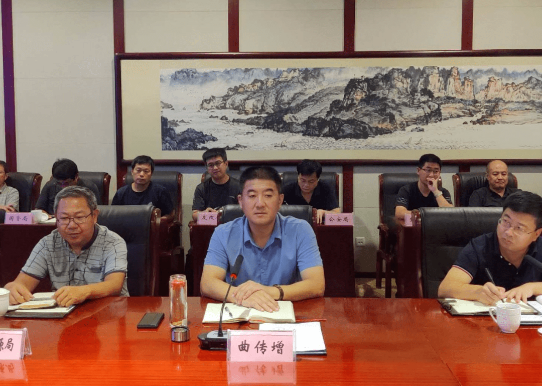 曲传增指出,夏津县与山东育中方略合作办学是双方立足实际,面向未来