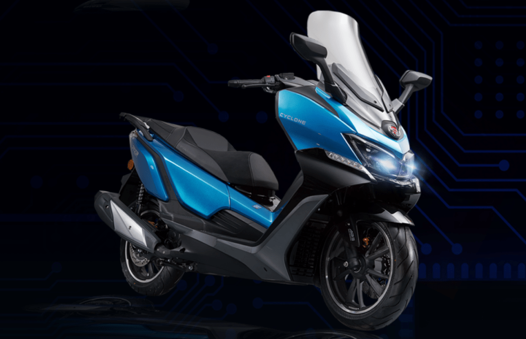 26980元宗申赛科龙发布新款250cc踏板rt3智慧版