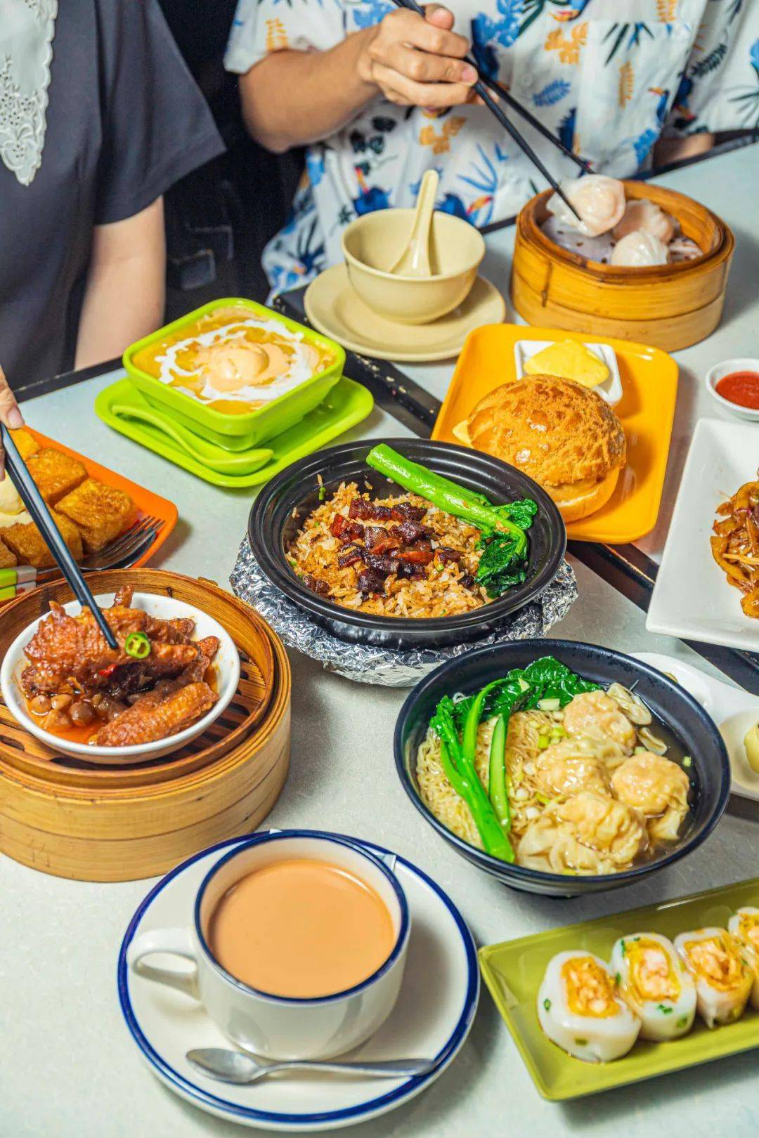 厦门这家开在天桥口的传奇「香港茶餐厅」,跨越了半个岛,陪伴着一代人