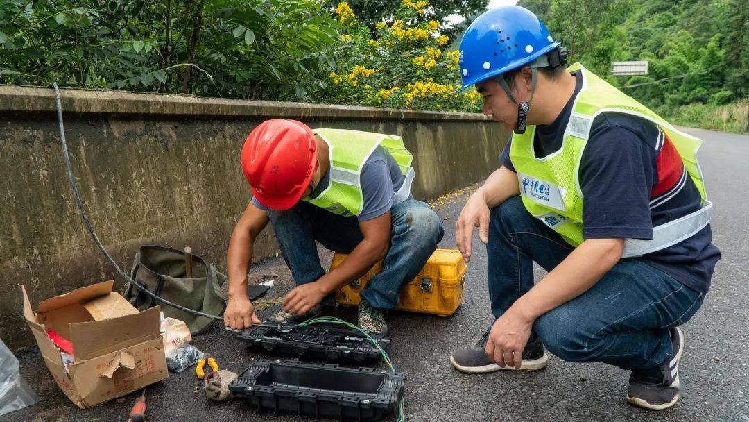 凝心聚力全力以赴天全电信分公司积极抢修保障通信畅通