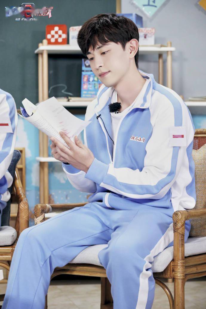 邓伦《极限挑战》剧照公开 英气伦总在线俘获少女心_手机搜狐网