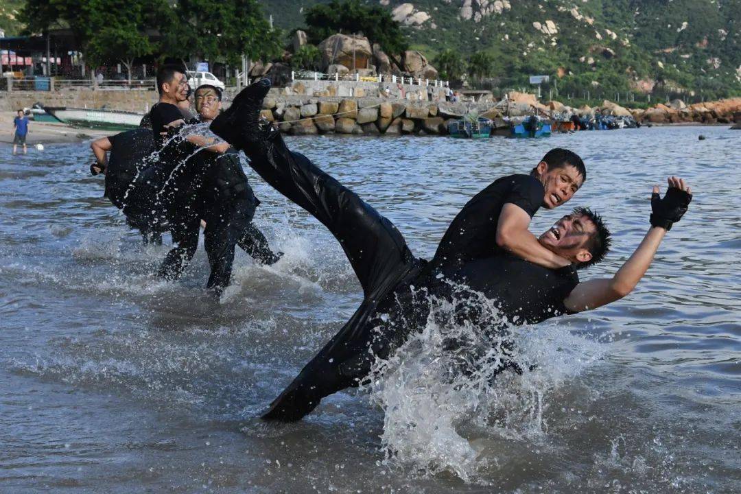 台山特種部隊海鯊突擊隊具備海陸空立體偵察和水陸兩棲作戰能力