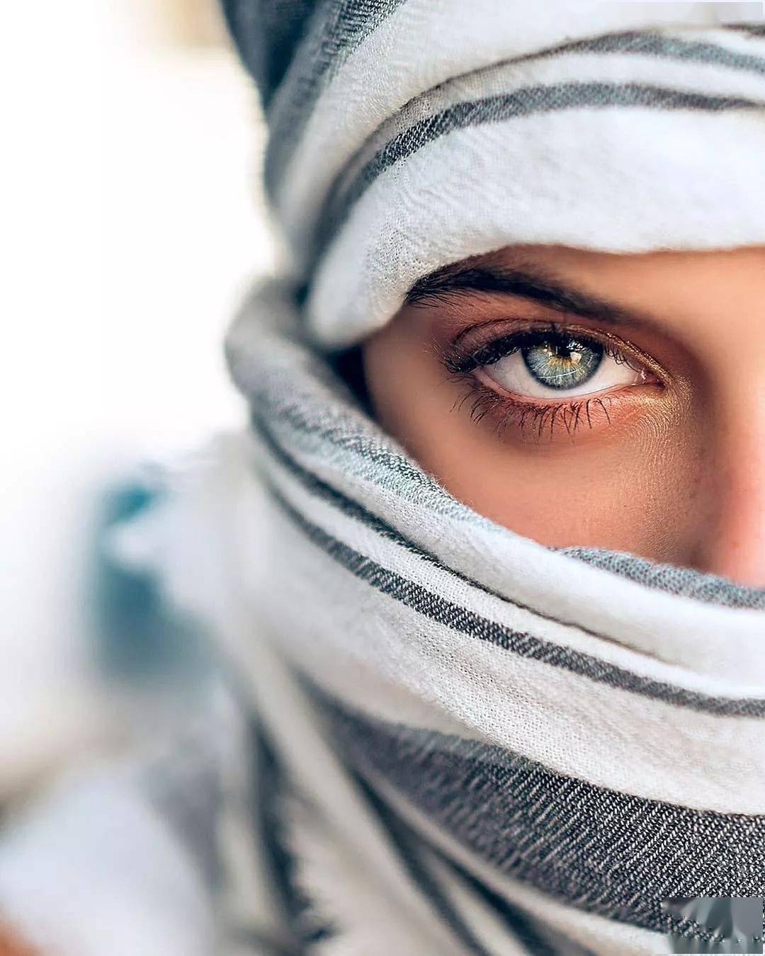 世界各国美女眼神特写美醉了