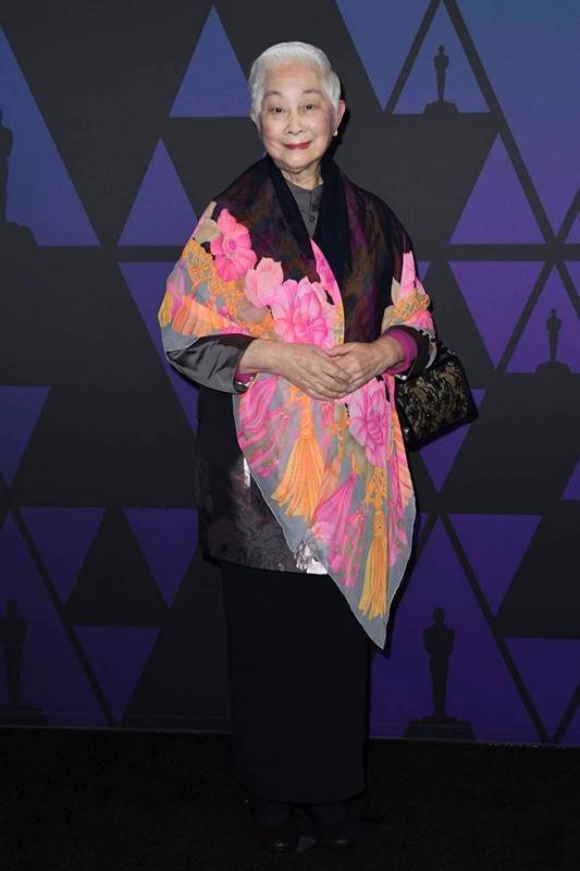 93岁的卢燕:梅兰芳是她义父,30岁闯好莱坞,90岁考驾照_手机搜狐网