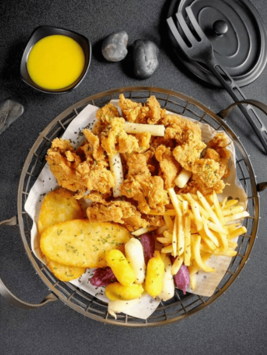 99元抢原价256元套餐拼桌交友新玩法这家酒吧撩到我了