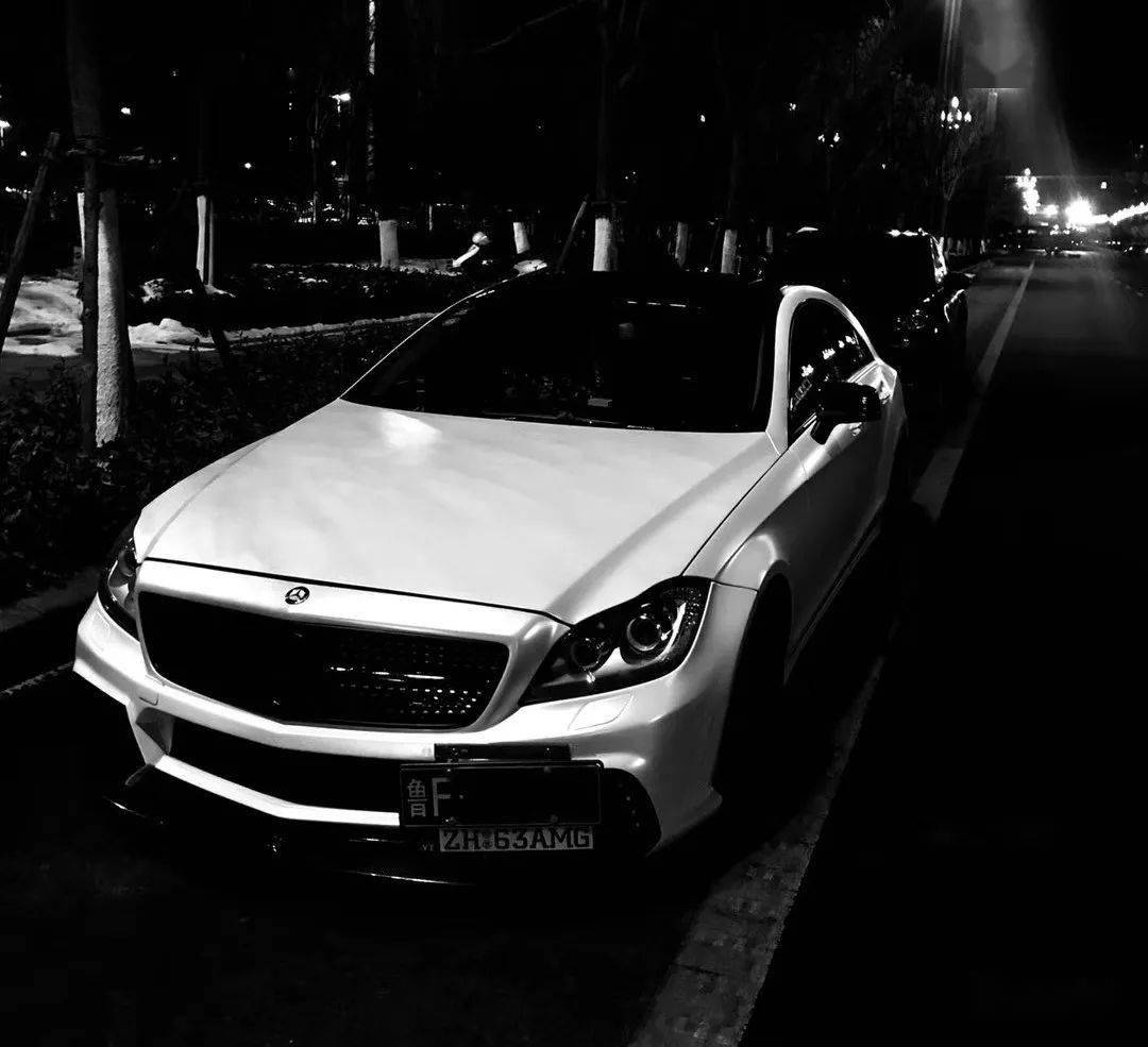 线条丰腴的奔驰最美轿车cls黑化之后变身低趴大佬