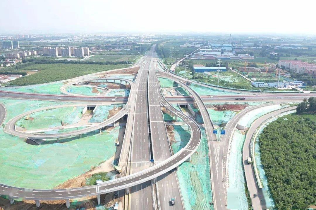 联通路改造工程全线及三座大型立交桥提前通车!