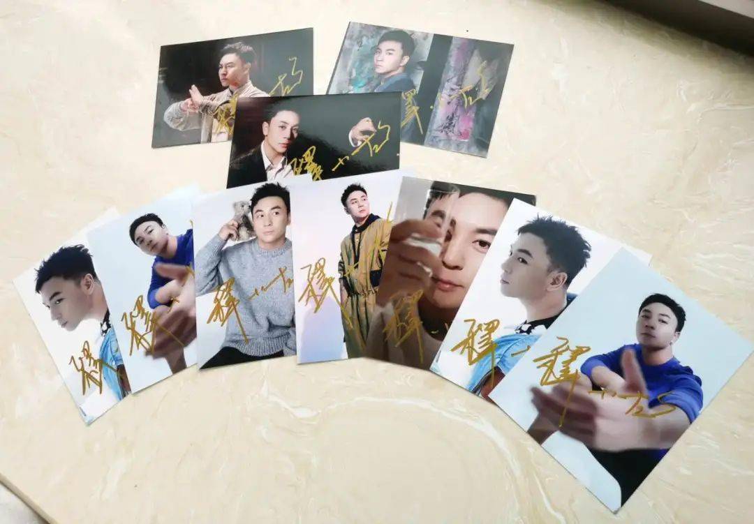 释小龙签名照落谁家?答案即将揭晓!_手机搜狐网