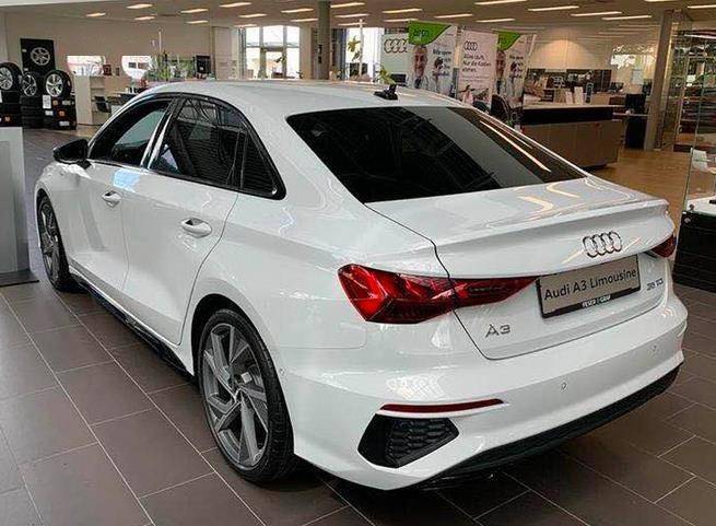 全新奥迪a3三厢版到店实拍国产版有望明年上市