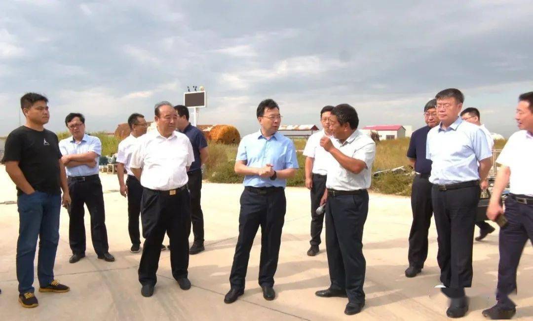 项目建设等相关工作进行调研,并召开沧州市投资和项目建设工作调度会