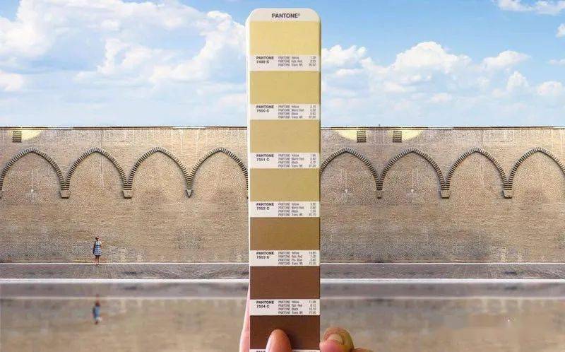 pantone色卡在andrea的这些诶作品中意在让我们去拥抱身边的色彩然后