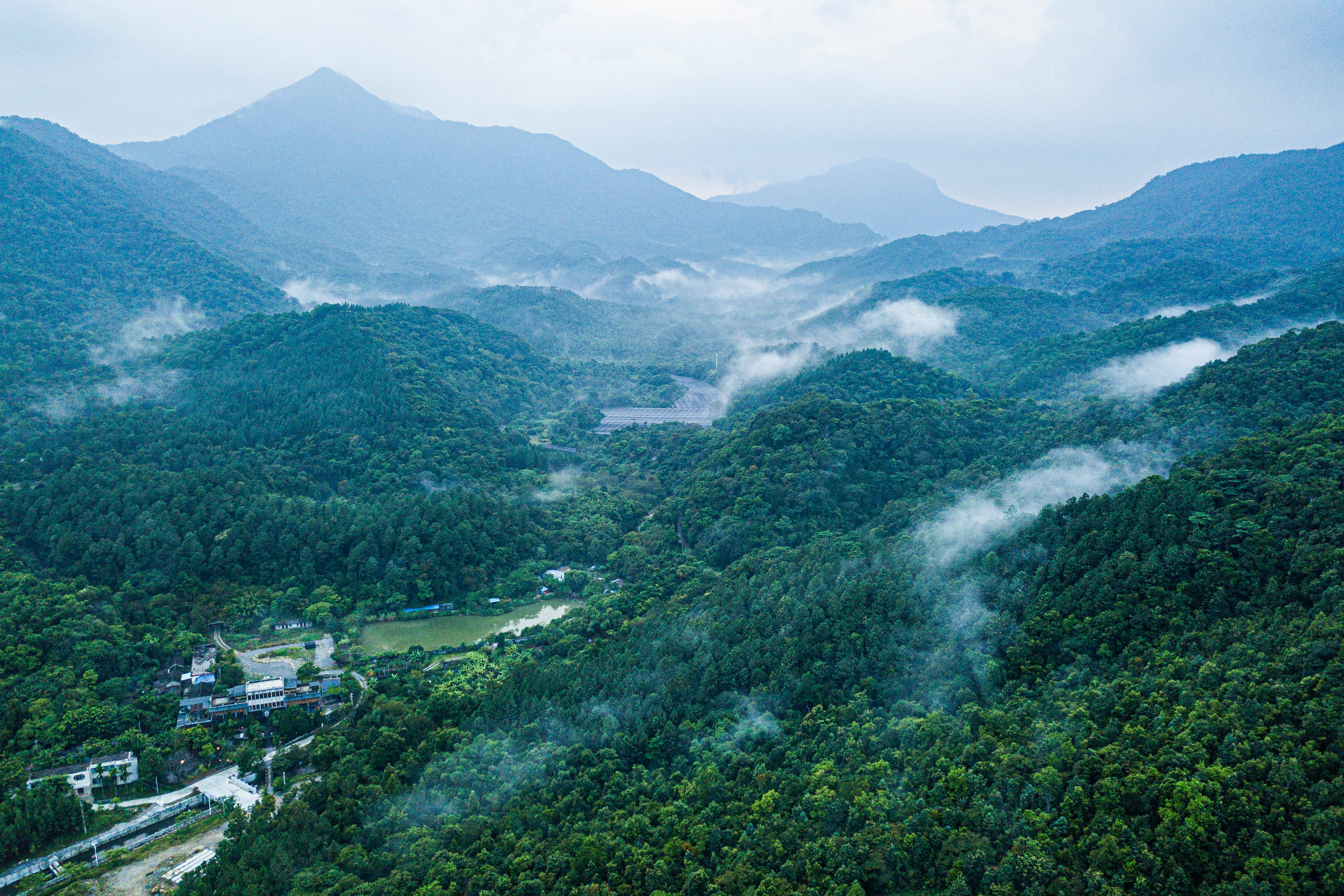 重庆江津四面山，境内瀑布各有千秋，被誉为中国最美十大森林公园|江津|四面山|瀑布_新浪新闻