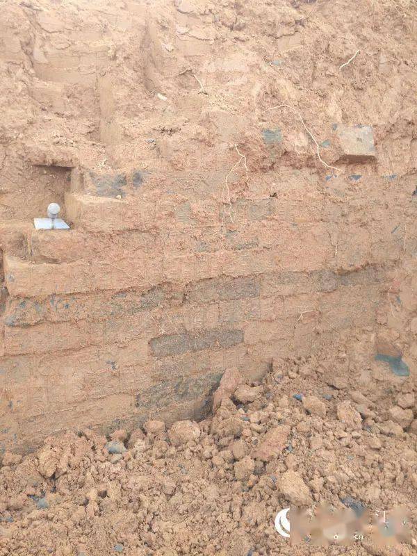 汉花纹砖,铭画砖古墓