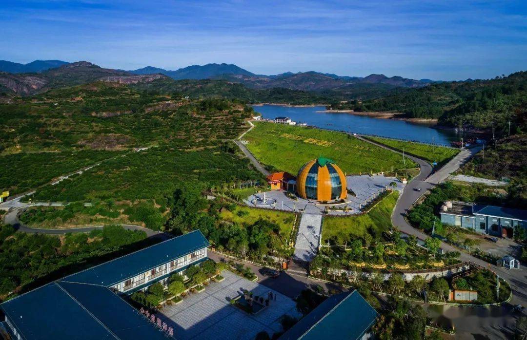 观必上乐园南丰县观必上乐园为老师们准备了暖心的礼物在第36个教师节