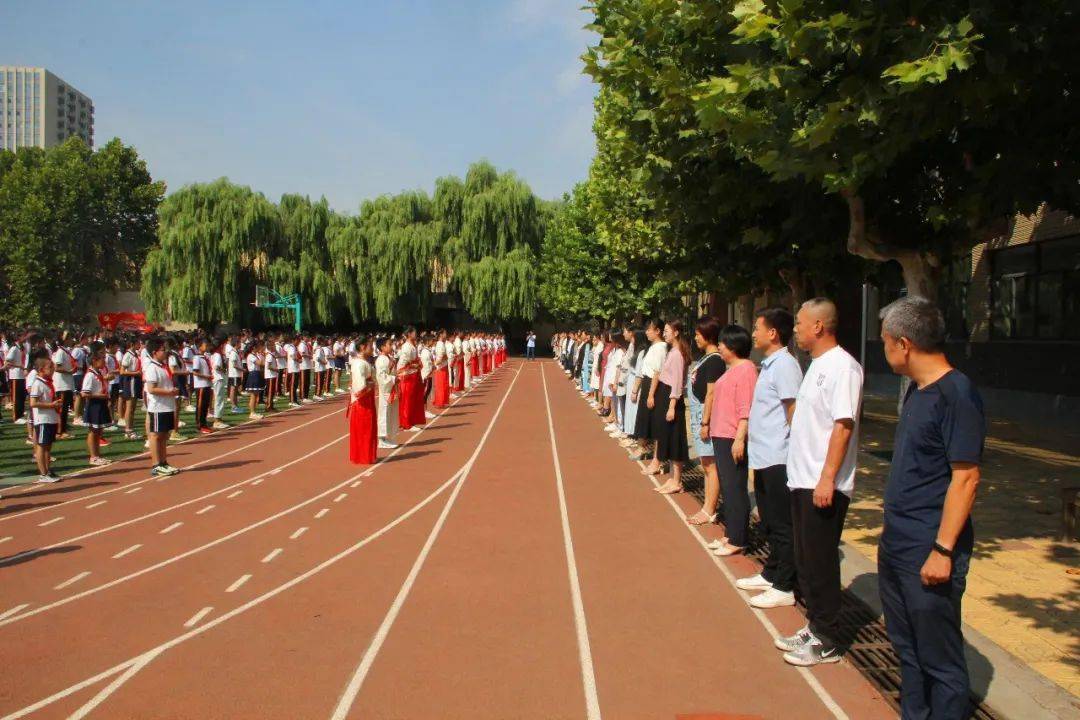 黄台小学的毕业的照片图片