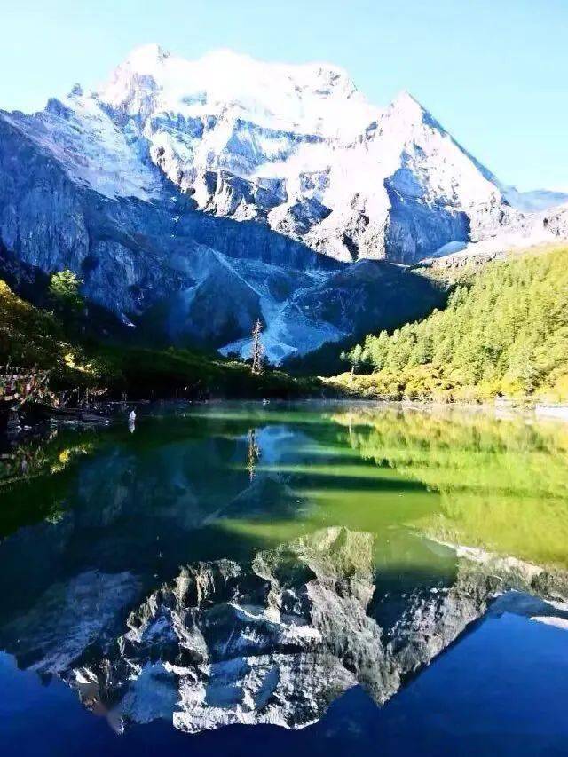 被誉为"最后的香格里拉","香格里拉仙境","蓝色星球上最后一片净土"