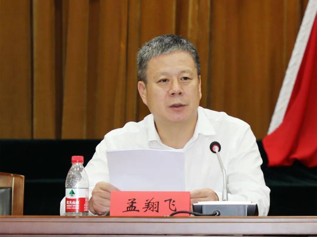 孟翔飞书记在讲话中指出,铁岭市妇联百合家事调解工作室吸纳了律师