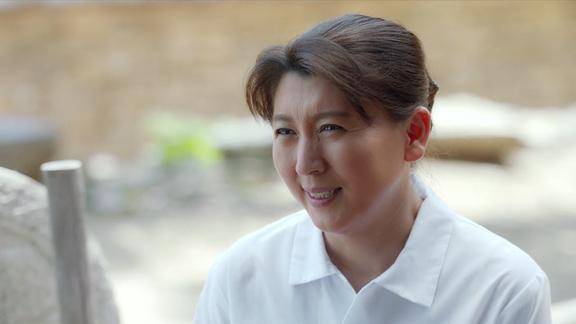 兰桐花开桐花为了准儿媳的明天不介意她去追求幸福太开明了