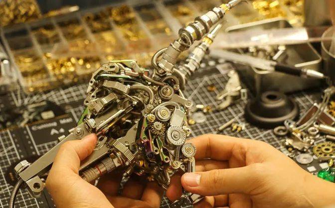 机械觉醒!68元get全金属拼接「机器人」,1s跨到蒸汽朋克时代