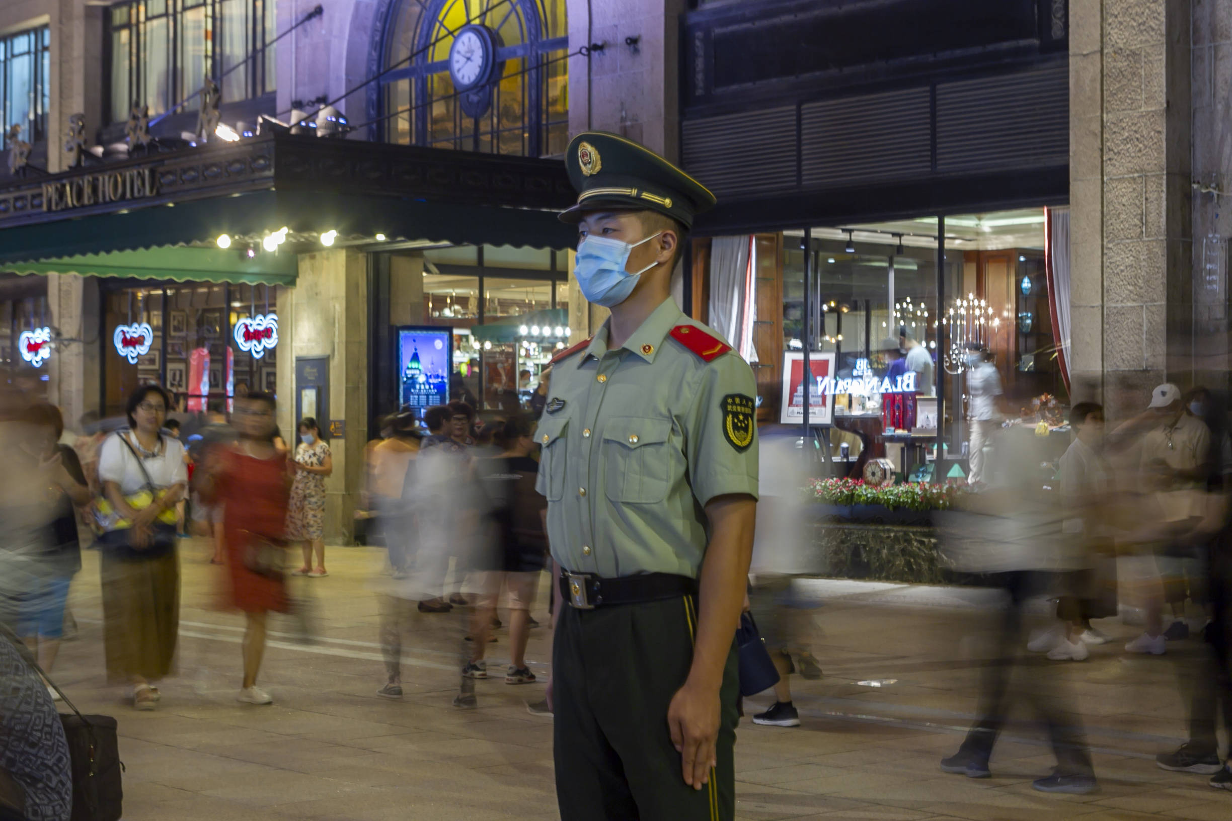 上海武警执勤图片