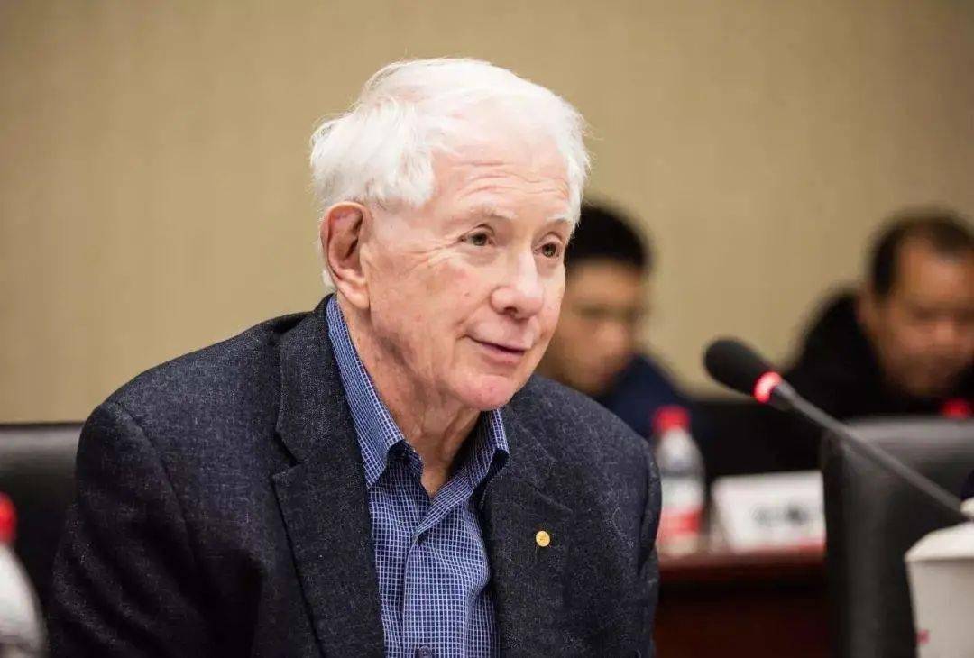 诺贝尔奖获得者sheldon glashow 谢尔登·格拉肖教授便是其中一位.