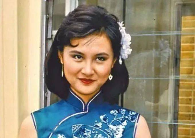 58岁tvb不老女神近照曝光,曾是tvb七仙女之一_景黛音