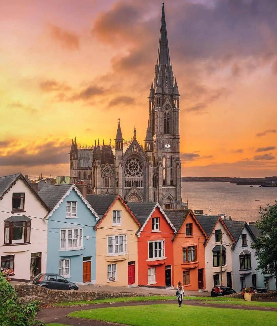 这些绝美小镇里住着爱尔兰的夏末时光