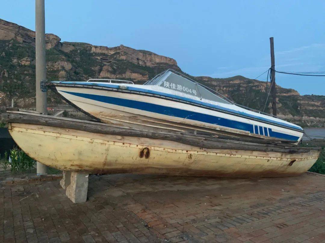 坐快艇游黄河这里有份邀请等你查收