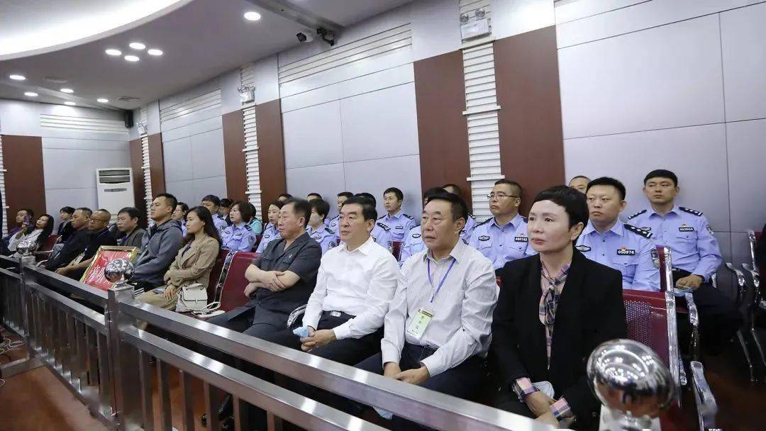 董志伟(绰号:三光)死刑,董志明(绰号:二光)无期徒刑!