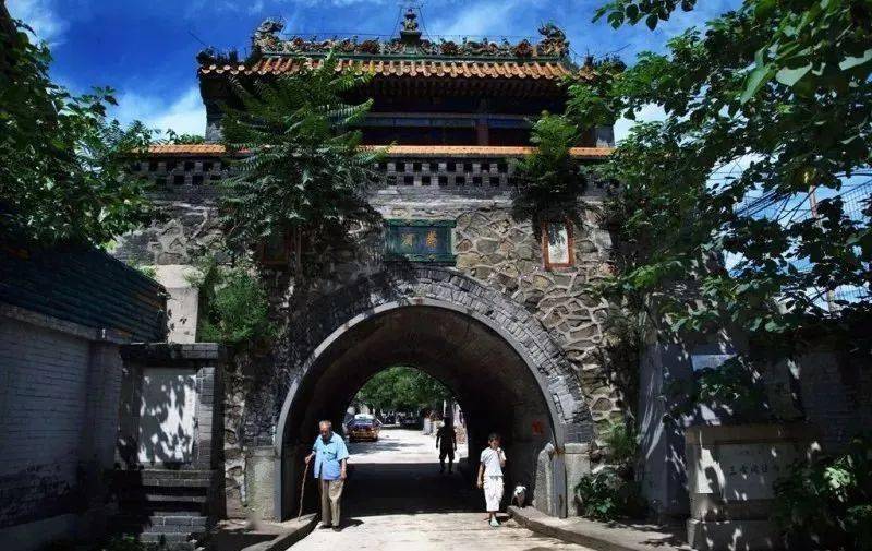 新石器时期东胡林人的生活遗址,爨底下村的明清四合院,闻名京西的举人