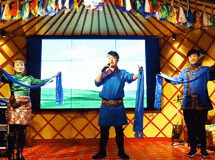 30-11:00用内蒙的豪情策马奔腾纵情欢唱载歌载舞开启焕新3周年预热