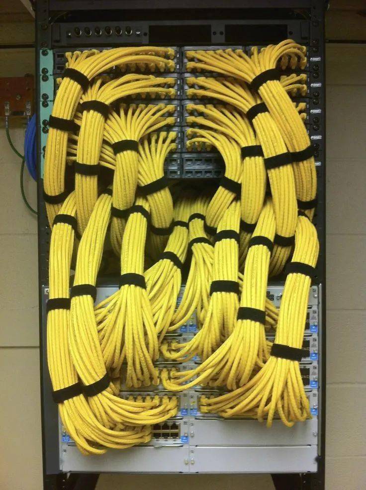 这组机房布线啥水平