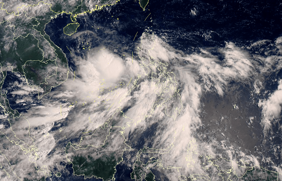 今年第11号台风"红霞"生成