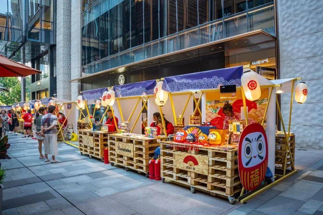 76 和风夏日祭集市地点:中山东二路600号bfc外滩金融中心时间:每