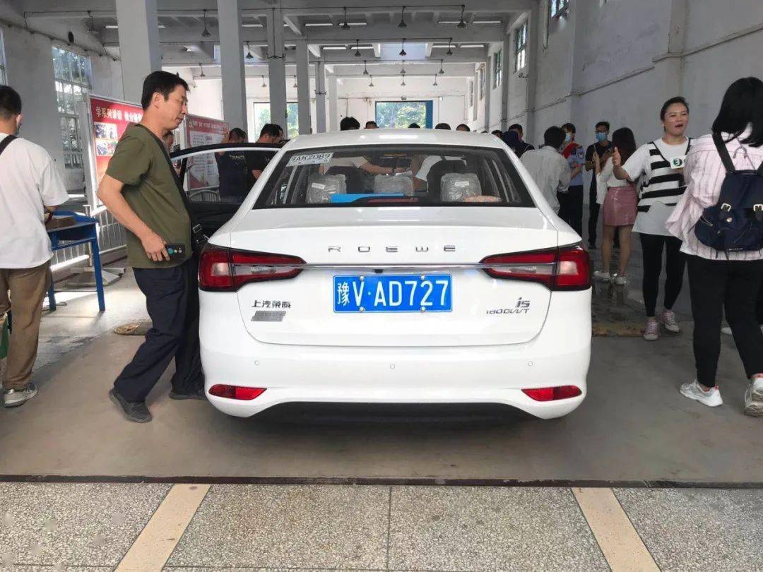 来了郑州第一个豫v号牌诞生豫vad727