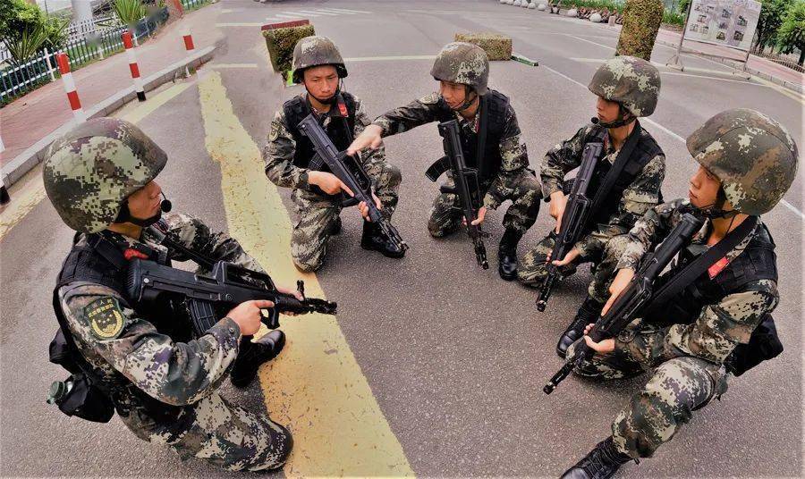 武警第二机动总队某支队军营里吃鸡模式的正确打开方式