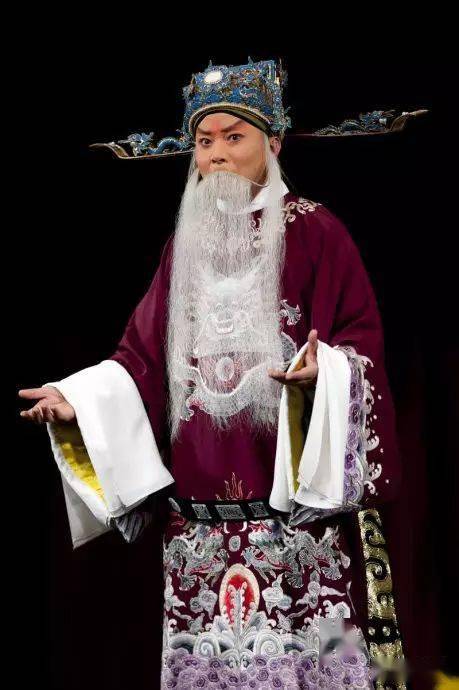 李学峰从五个方面定义京剧老生