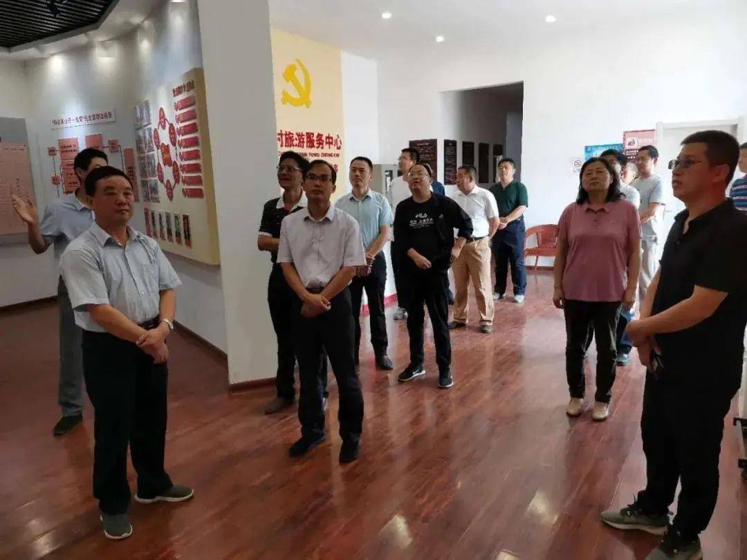 青州市委常委,副市长张云葆主持会议,潍坊市总工会二级调研员吕梅贞