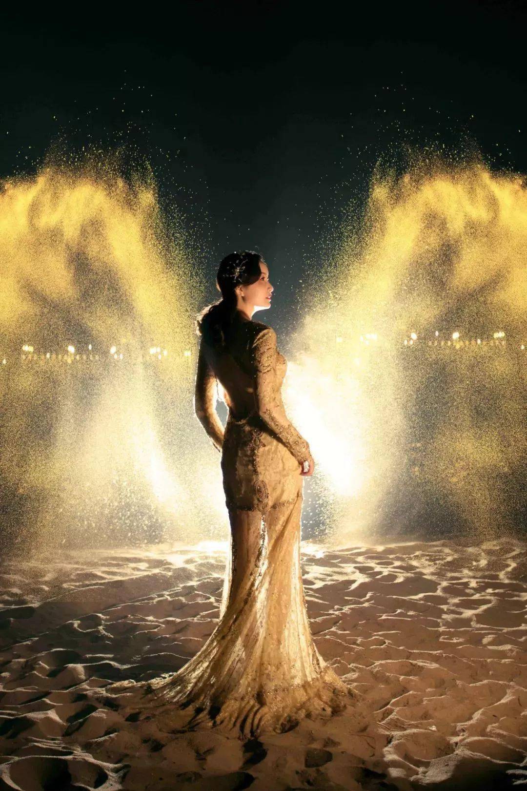 浪漫又特别的夜景婚纱照,你值得拥有_灯光