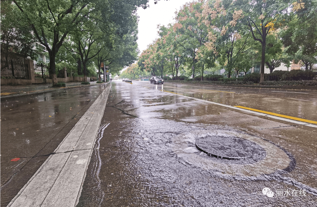 市区道路多处积水,这些点位请绕行!